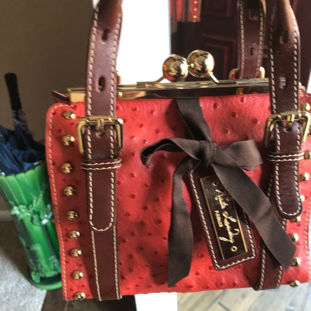 Kate Landry Italian leather handbag. Made  in Italy … RN 58909 …Stunning